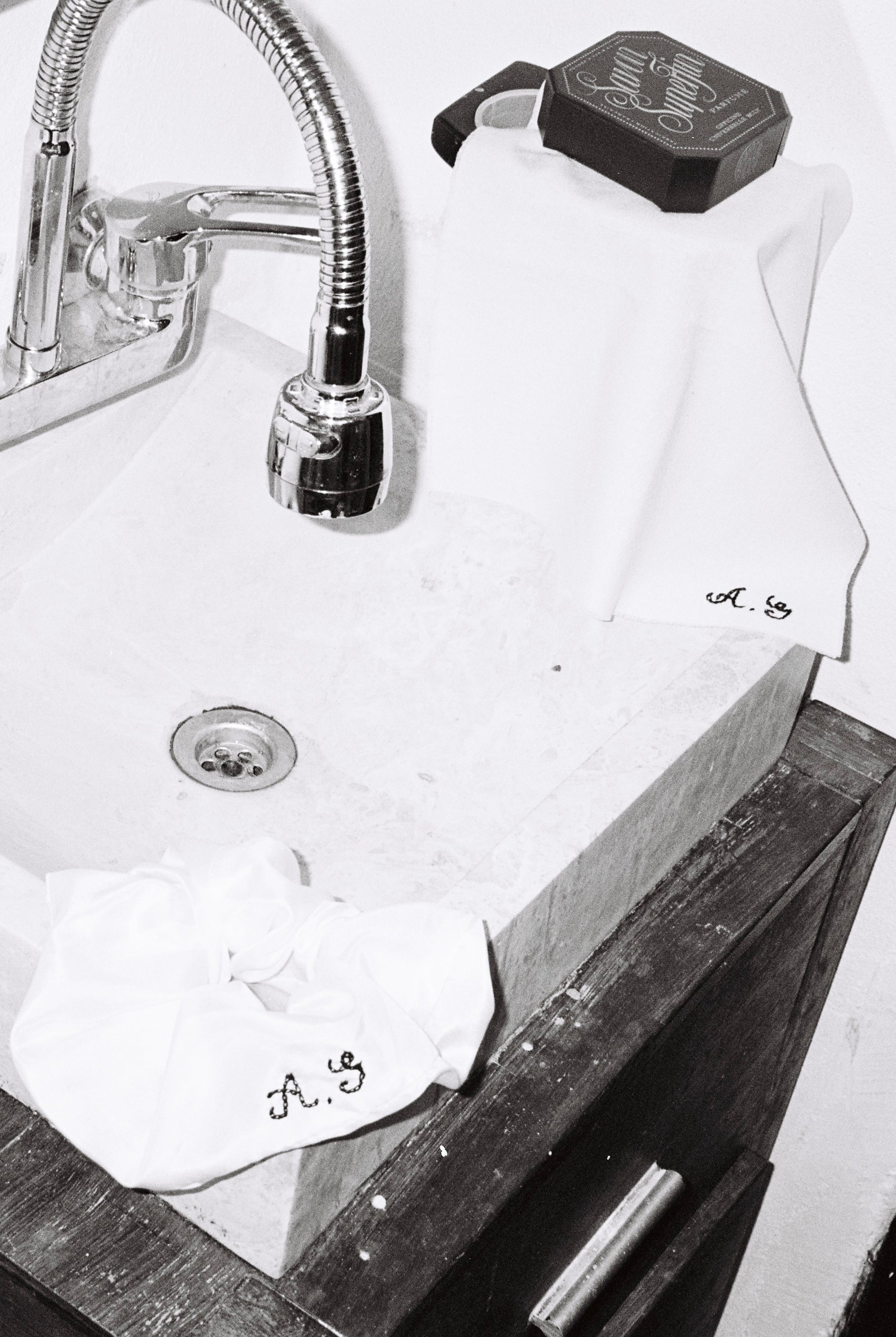 ANTIPASTI POCKET SQUARE - MAISON MAGDALENA