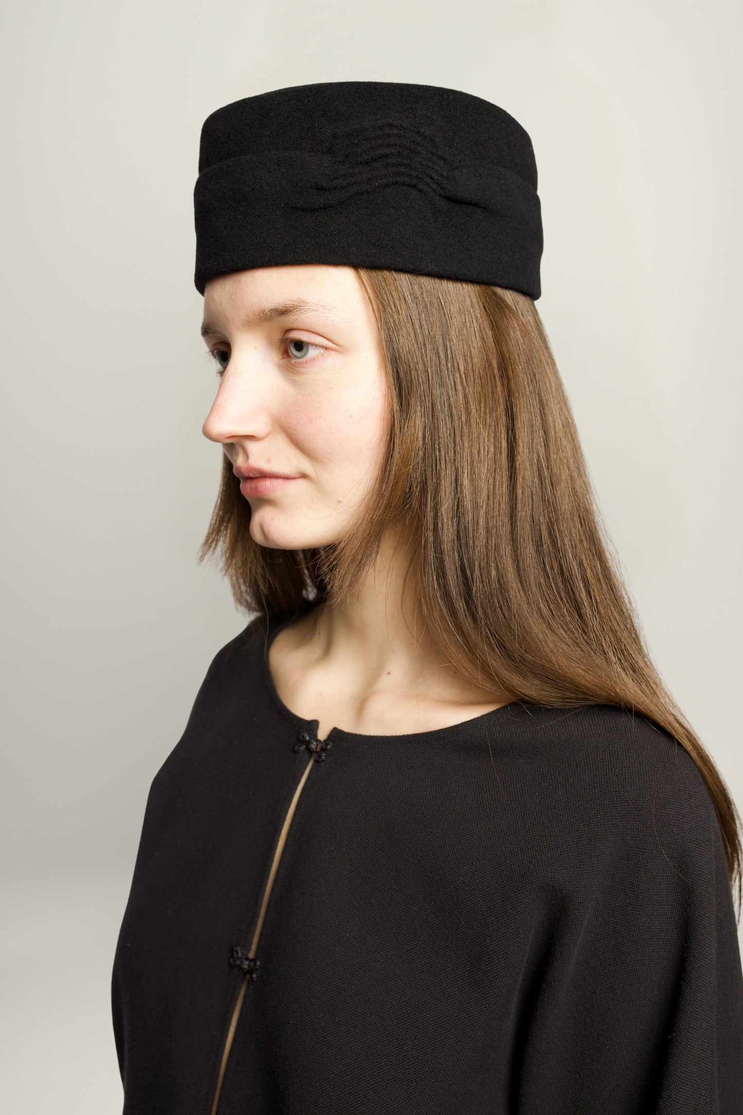 ONDARA PILLBOX HAT