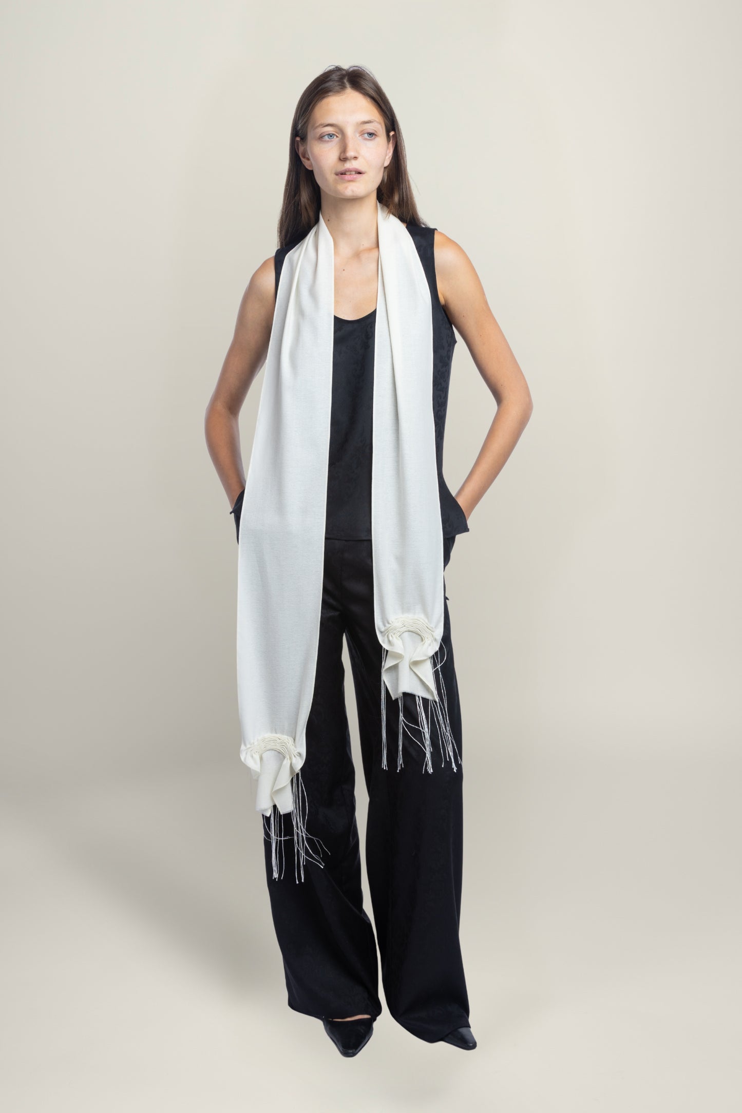 ONDARA SLIM SCARF